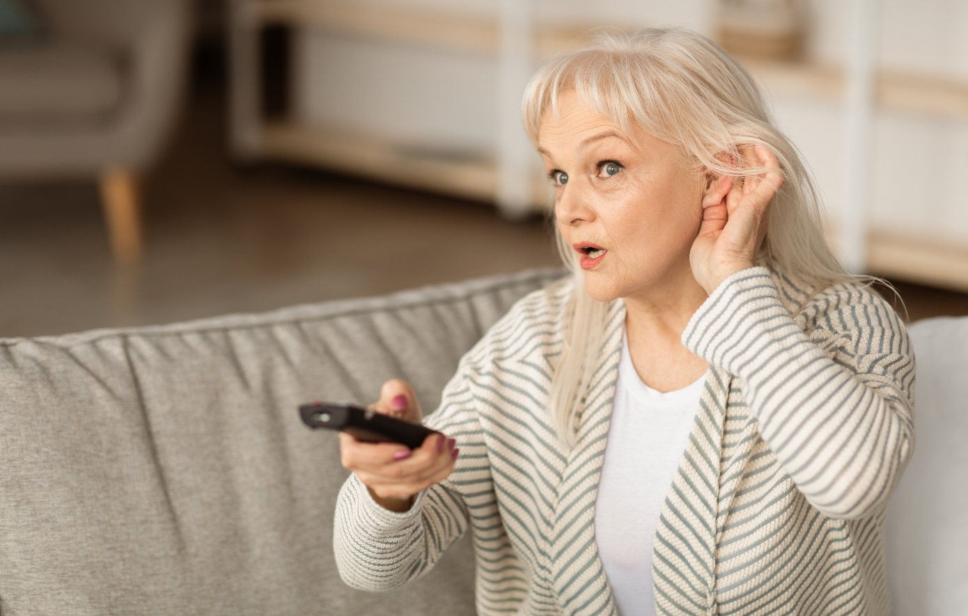 Η άνοια συχνά συνδέεται με την απώλεια ακοής &#8211; Και αυτός μπορεί να είναι ο λόγος