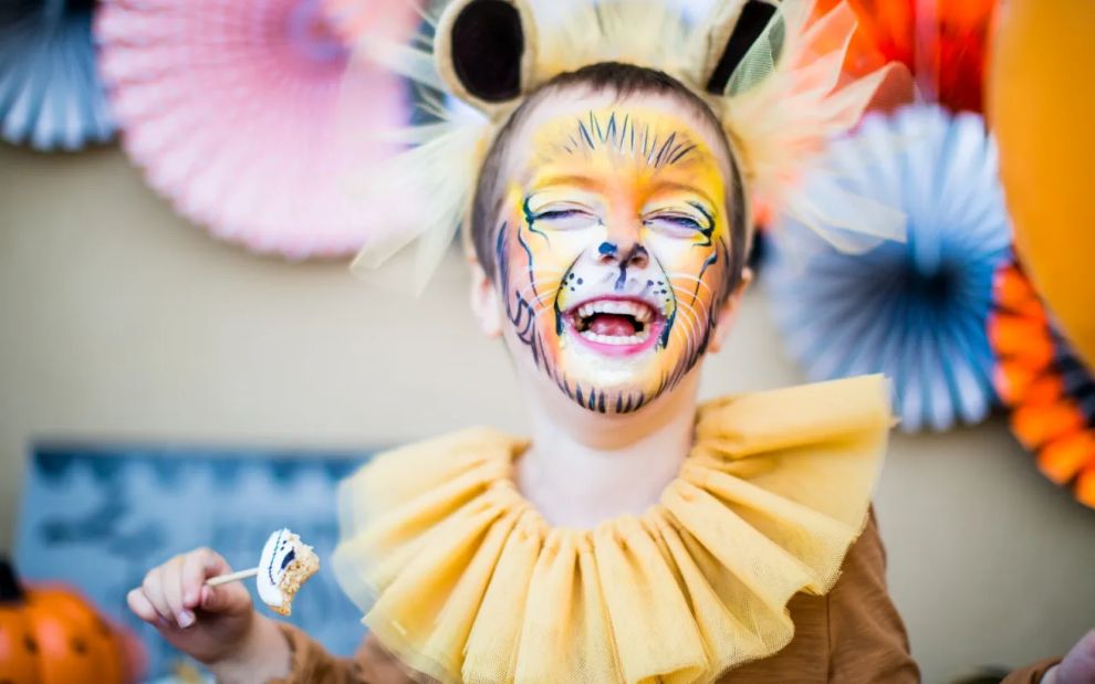 Το Τριώδιο άνοιξε: Φτιάξτε στο σπίτι τις πιο τέλειες αποκριάτικες στολές για τα παιδιά σας