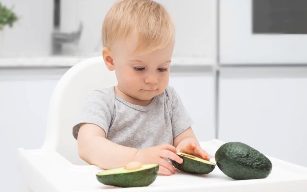 Γιατί είναι σημαντικό το αβοκάντο στη διατροφή του παιδιού;