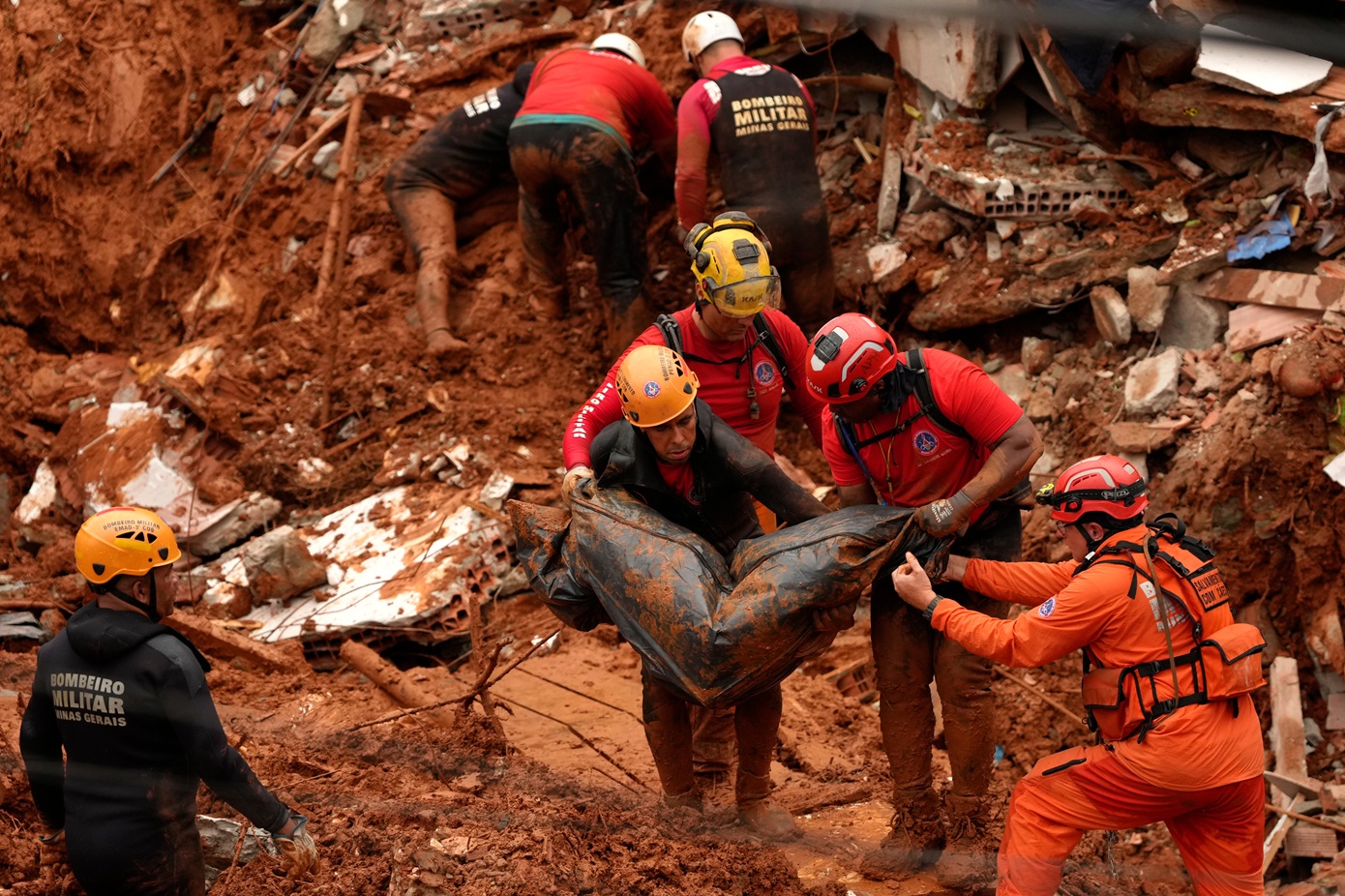 Τουλάχιστον 29 οι νεκροί στην Βραζιλία λόγω των κατολισθήσεων – Δεκάδες αγνοούμενοι