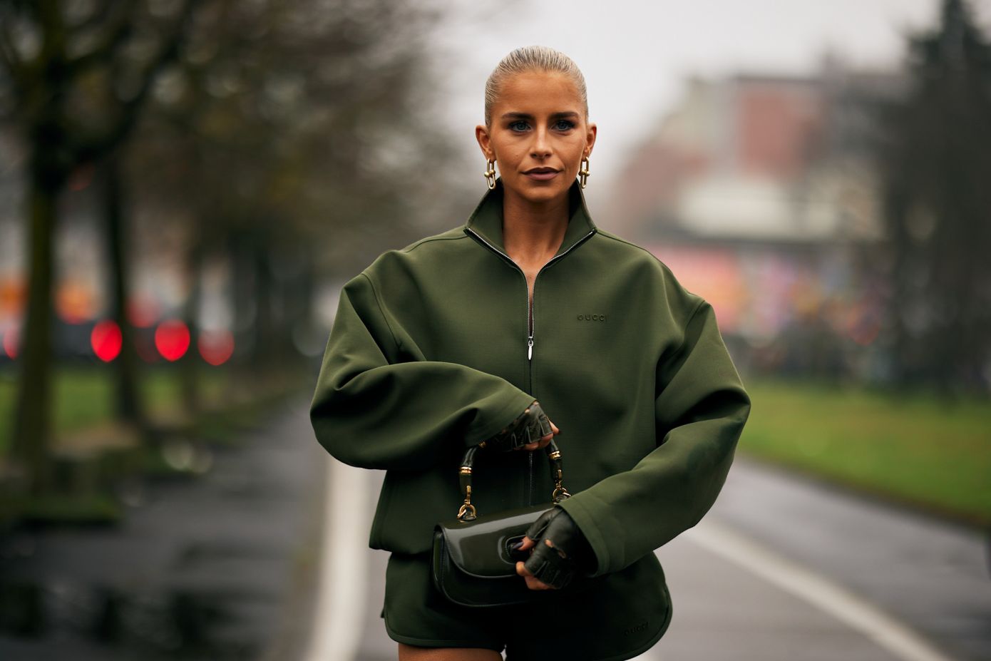 Αυτή την άνοιξη ντυνόμαστε όλες στα χακί