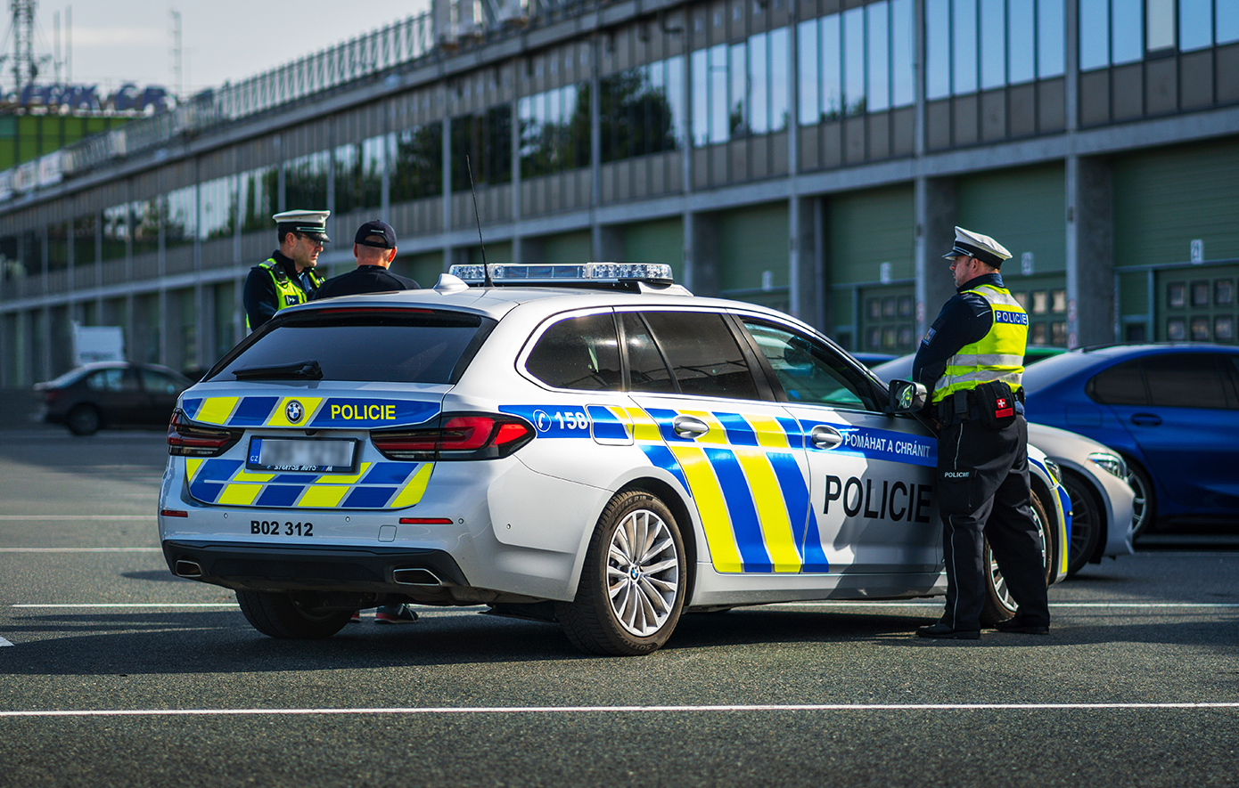 Τσεχία: H Aστυνομία τους χάλασε το «γλυκό»- Εξαρθρώθηκε κύκλωμα που μετέφερε κοκαΐνη μέσα σε τούρτες