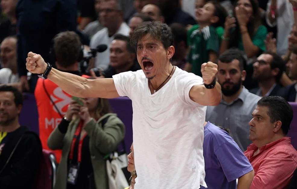 Γιαννακόπουλος για κατάκτηση του τροπαίου της EuroLeague από τον Ολυμπιακό: «Καλύτερα να κρυφτούμε στην Κρήτη&#8230;»