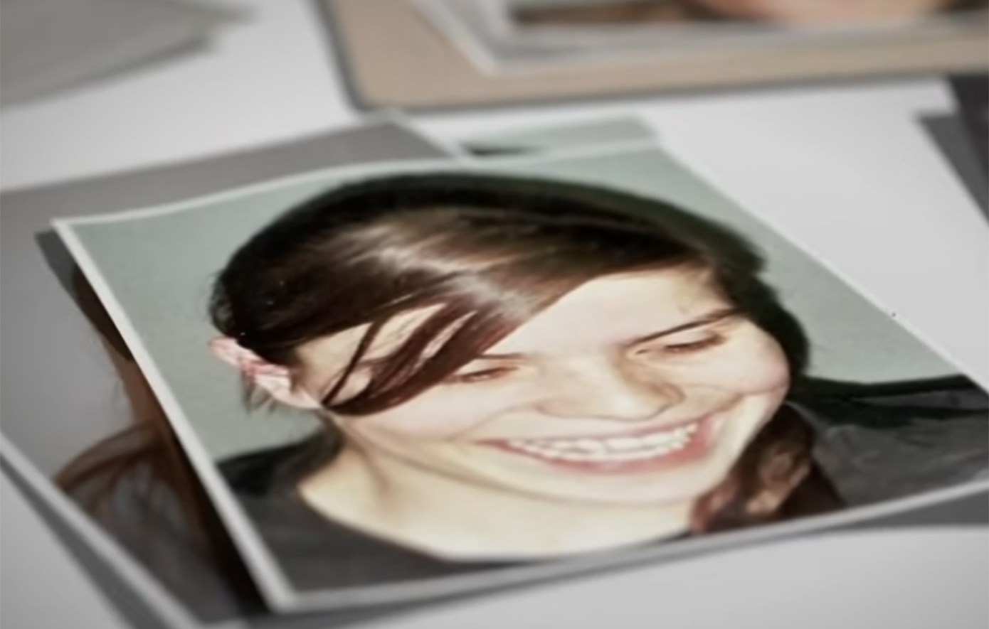 Φριχτή ιστορία: Σε ηλικία 15 ετών σκότωσε τον πατέρα της και έτριψε το πρόσωπό γυναίκας στον τρίφτη, ρίχνοντας αλάτι στις πληγές