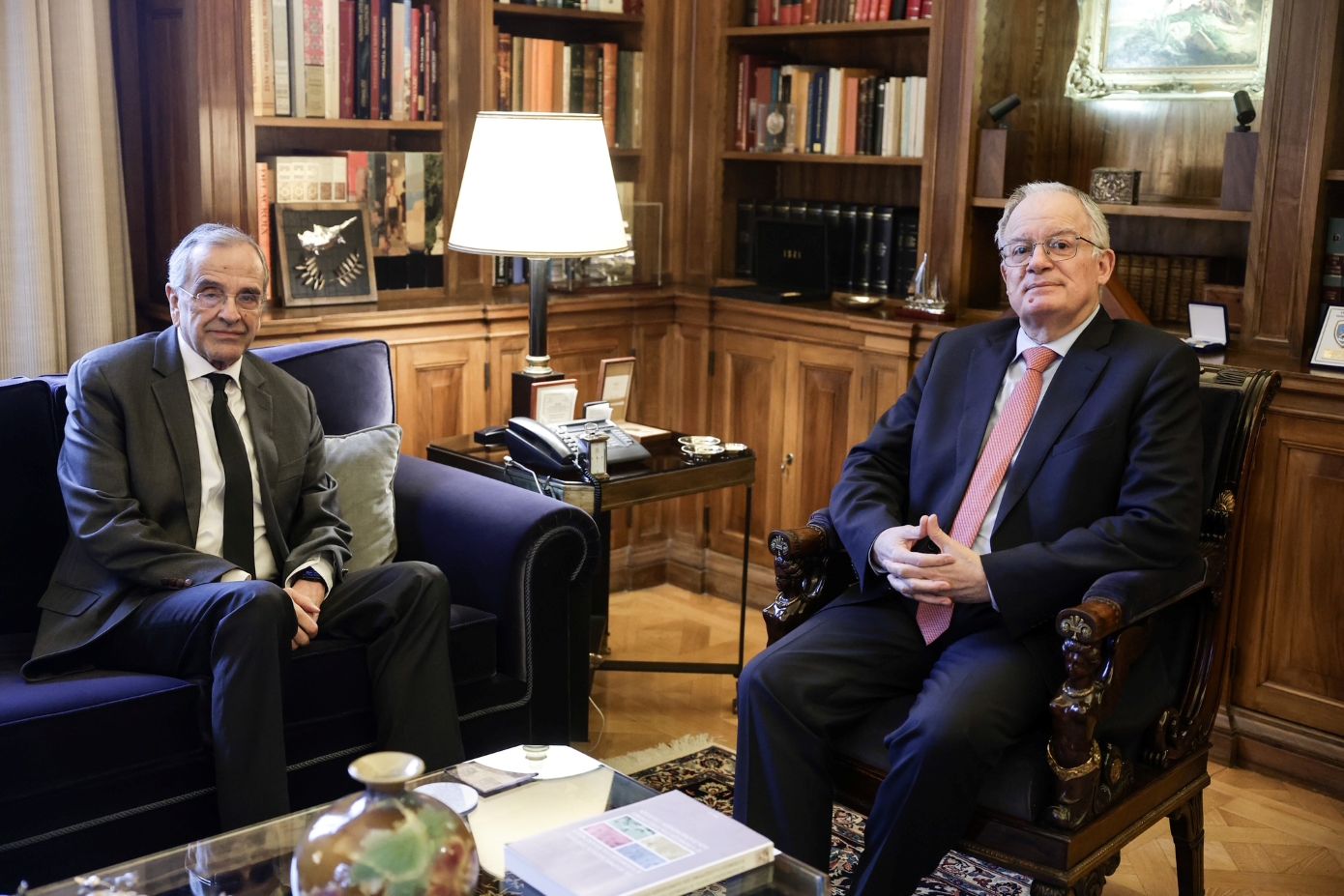 Όλα επί τάπητος στη συνάντηση του Σαμαρά με τον Τασούλα &#8211; «Λάθος κατεύθυνση στα εθνικά &#8211; Η δήθεν θετική ατζέντα ξεπλένει την Τουρκία»