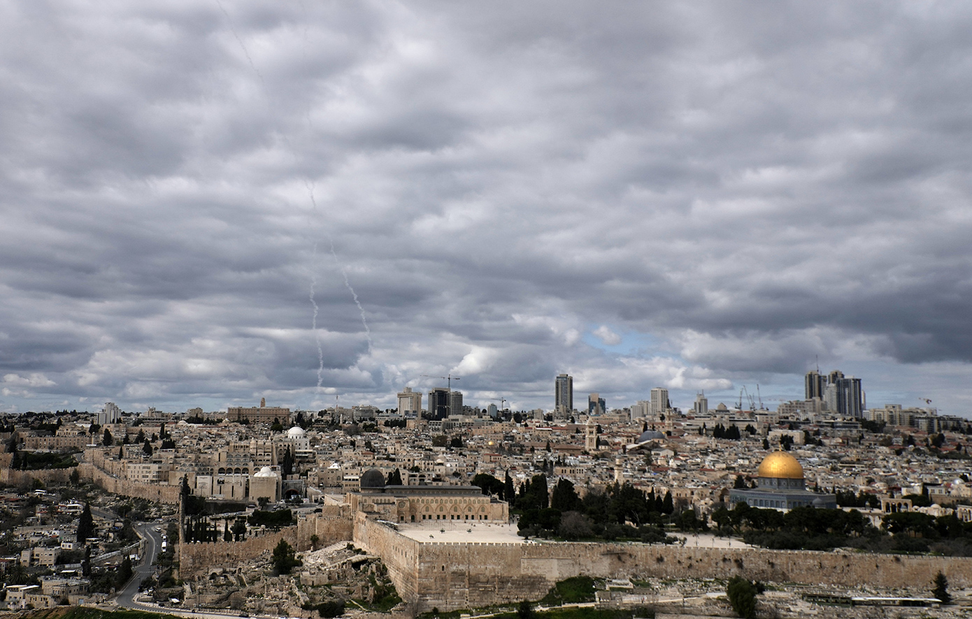 Το μήνυμα και η συγγνώμη του Ιράν στις γειτονικές χώρες και η απάντηση στον Τραμπ για την «άνευ όρων παράδοση»