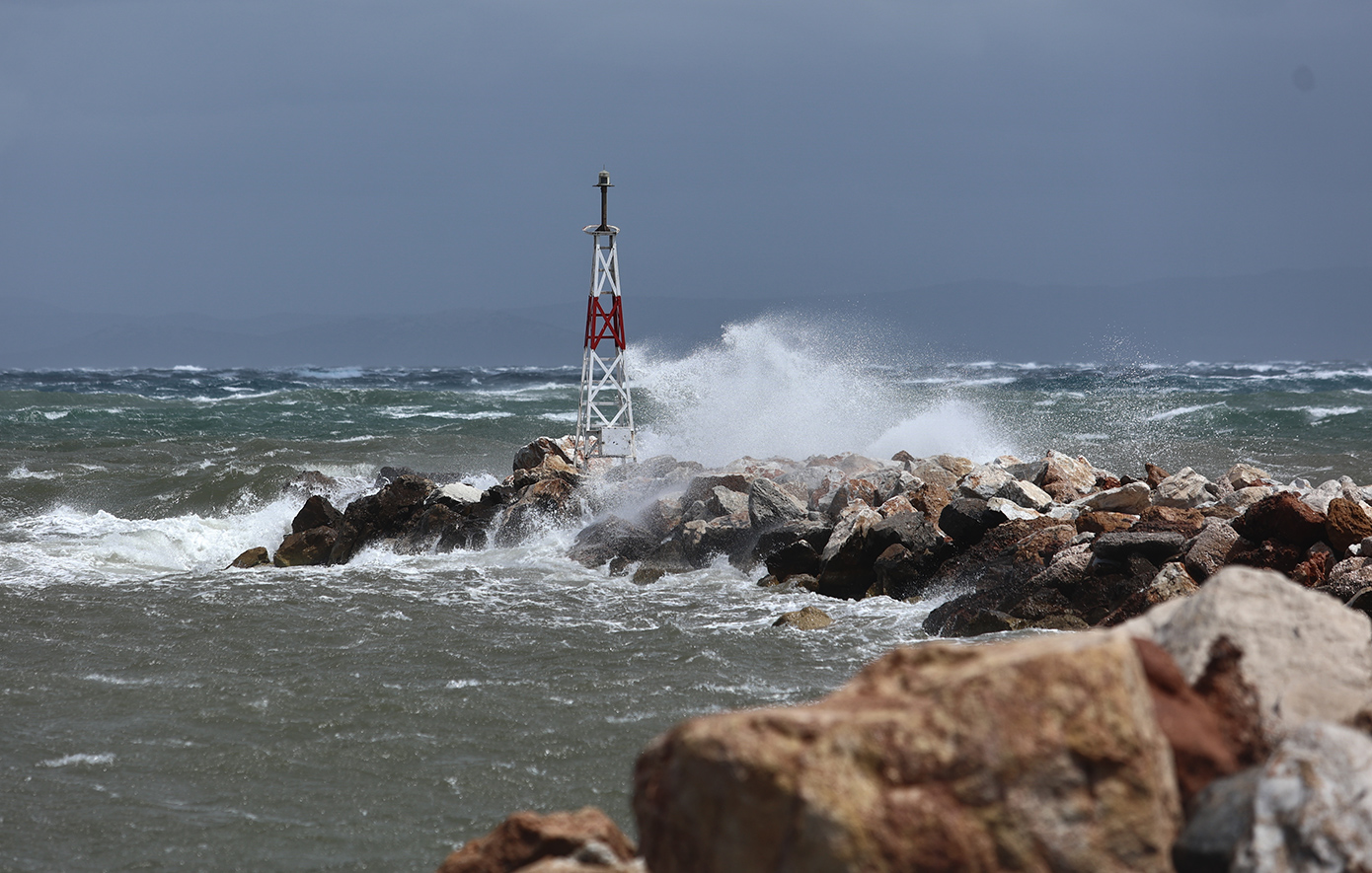 Χωρίς ακτοπλοϊκή σύνδεση Ζάκυνθος και Κεφαλονιά, λόγω κακοκαιρίας