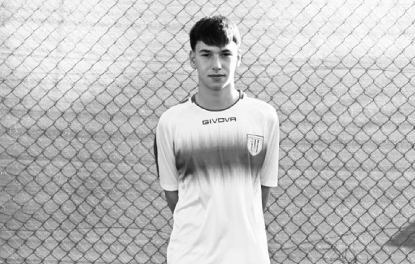 Ποδοσφαιριστής ο 17χρονος Θοδωρής που σκοτώθηκε στο τροχαίο στη Θεσσαλονίκη &#8211; «Η οικογένεια του Καμπανιακού θρηνεί»