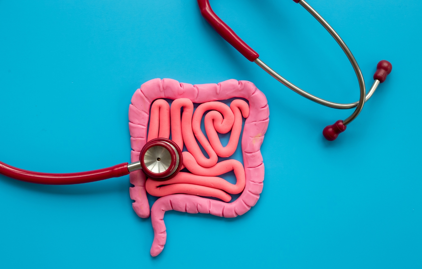 Το σύμπτωμα που αγνόησε ο James Van Der Beek και αποδείχθηκε καρκίνος του εντέρου