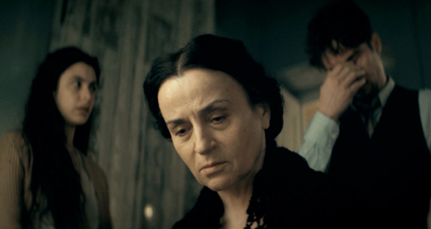 «Η μεγάλη Χίμαιρα»: Η μεγαλύτερη τηλεοπτική παραγωγή που έγινε ποτέ στην Ελλάδα, φτάνει στο τέλος της καταρρίπτοντας κάθε ρεκόρ θεάσεων