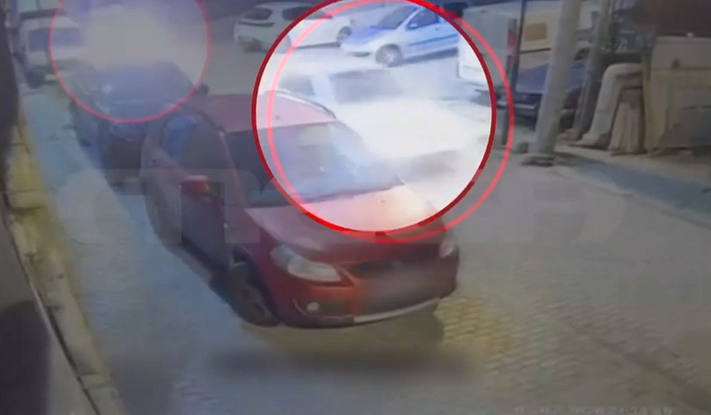 Βίντεο ντοκουμέντο από την καταδίωξη 17χρονου στον Άγιο Δημήτριο που κατέληξε με κλεμμένο αυτοκίνητο σε τζαμαρία