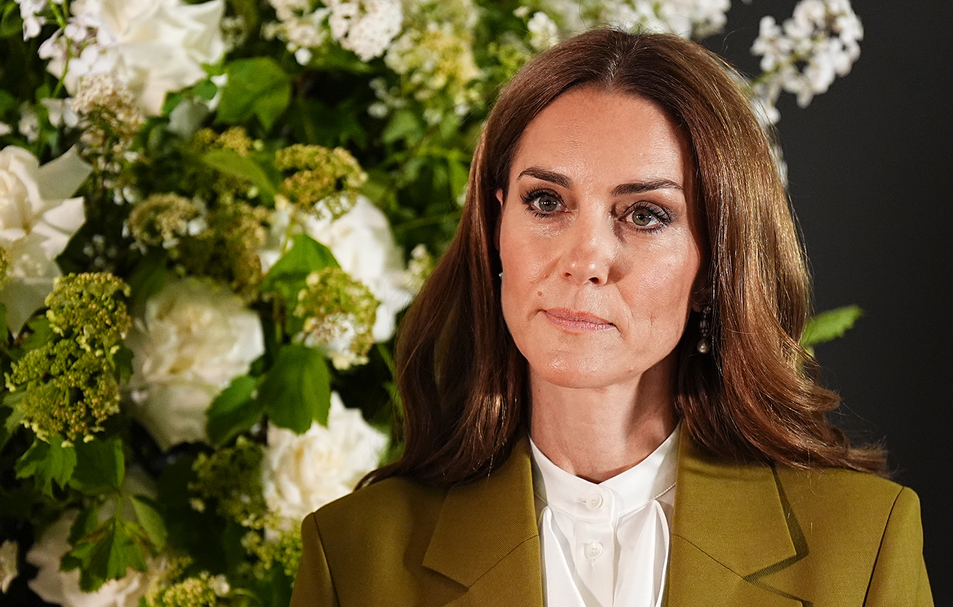 Κέιτ Μίντλετον: Το προσωπικό μήνυμα με την υπογραφή «C» που ξάφνιασε το διαδίκτυο