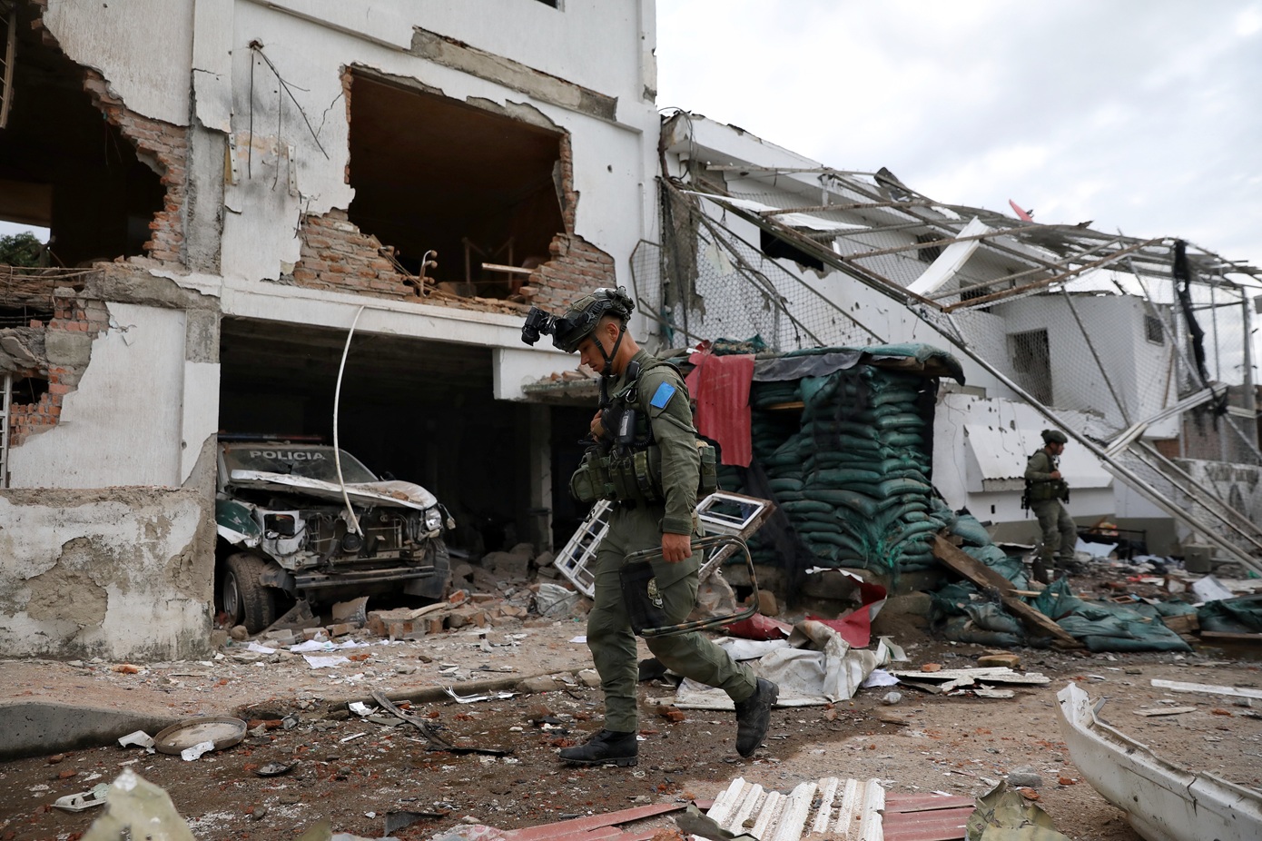 Δύο σωματοφύλακες νεκροί σε ένοπλη επίθεση κατά οχηματοπομπής γερουσιαστή στην Κολομβία