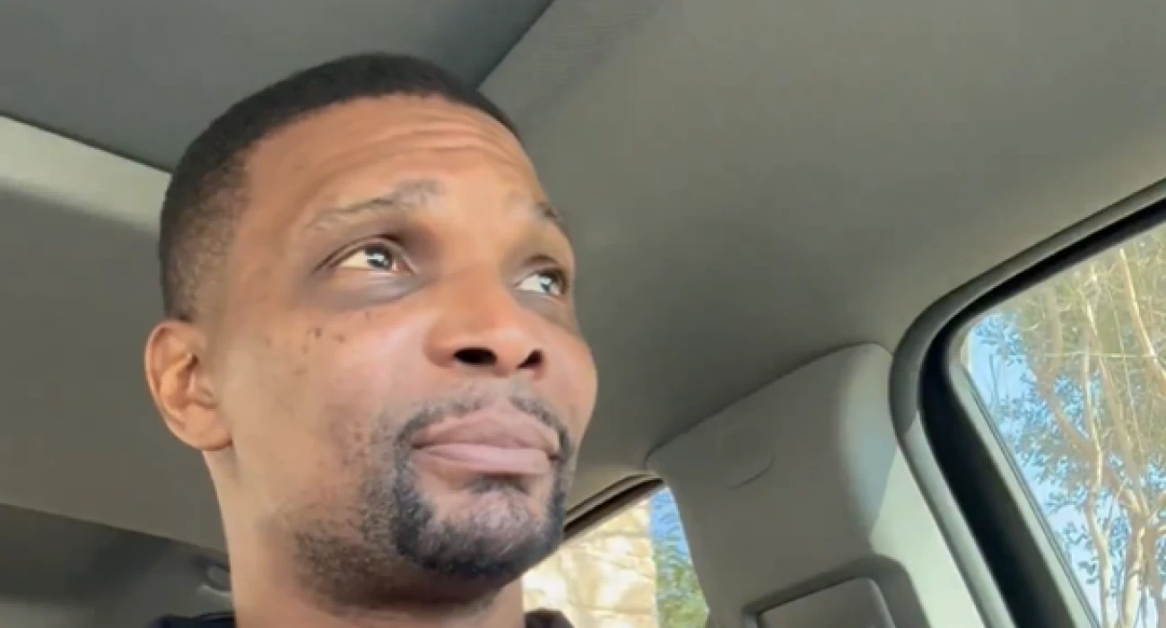 Κρις Μπος: «Ξύπνησα καλυμμένος από το δικό μου αίμα»