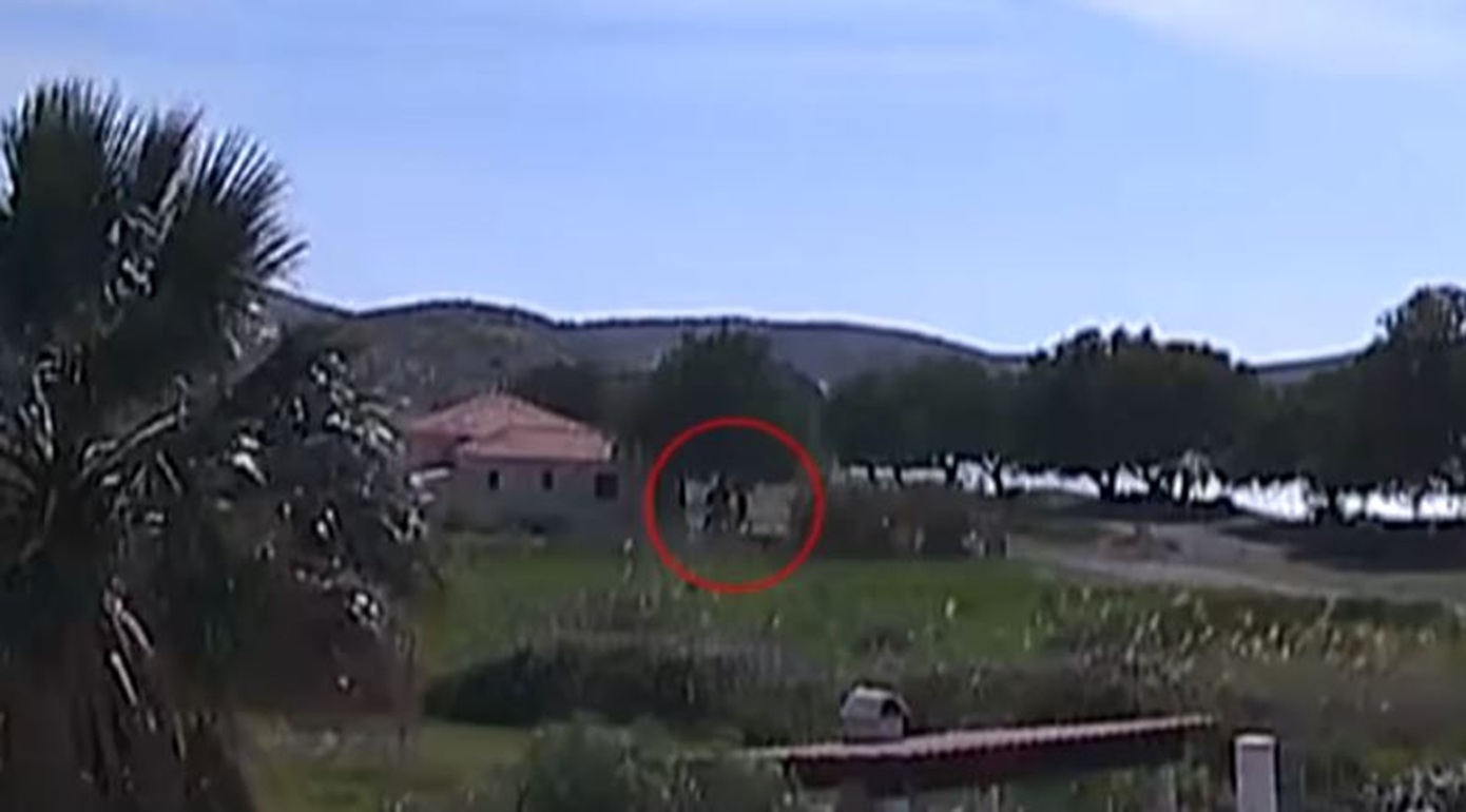 Νέο βίντεο αποκαλύπτει ύποπτες κινήσεις στο σημείο που βρέθηκε νεκρός ο λιμενικός στη Μυτιλήνη