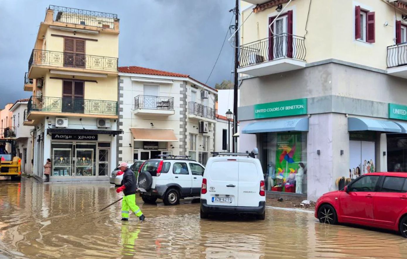 Αμέτρητες οι καταστροφές στη Λήμνο μετά την επέλαση της κακοκαιρίας &#8211; Η δήμαρχος ζητά να κηρυχθεί το νησί σε κατάσταση έκτακτης ανάγκης
