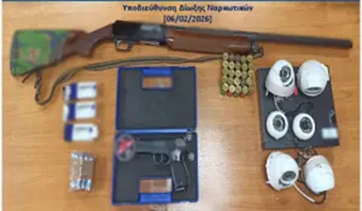 Άνω Λιόσια: Συνελήφθη 66χρονος με ναρκωτικά, όπλα και πυρομαχικά