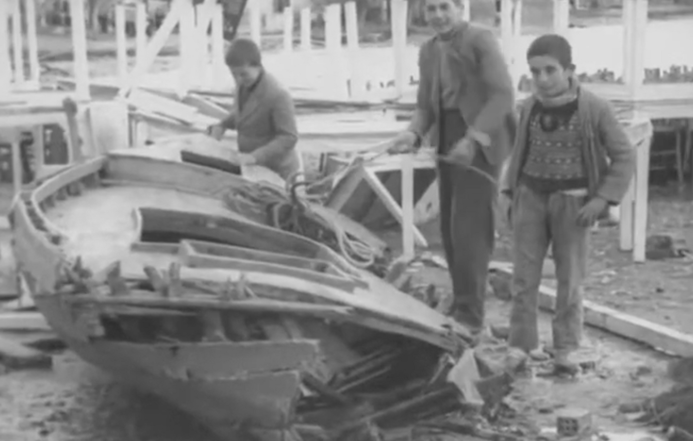 Σαν σήμερα 7 Φεβρουαρίου: Το τσουνάμι στο Αίγιο που έφερε τη θάλασσα στα σπίτια