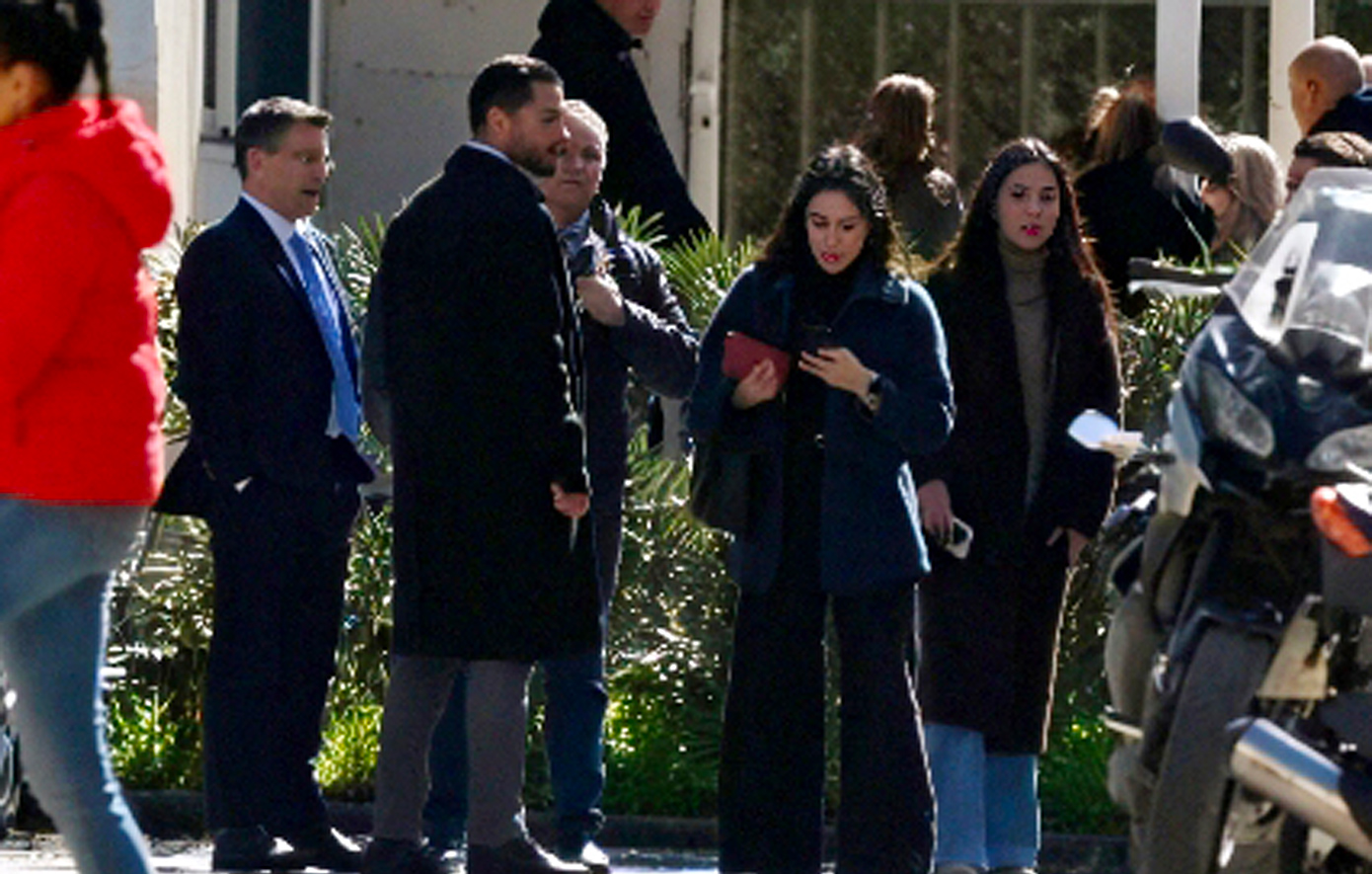 Έφτασε στην Ευελπίδων ο Χρήστος Μάστορας &#8211; Ξεκινά η δίκη του τραγουδιστή για οδήγηση υπό την επήρεια αλκόολ