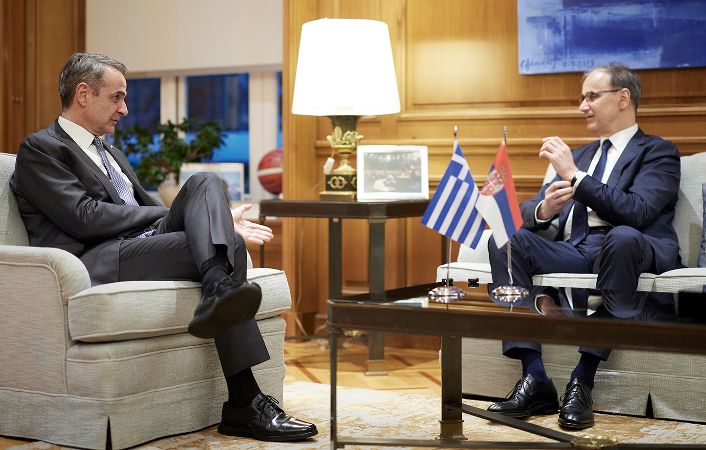 Συνάντηση Μητσοτάκη με τον Σέρβο πρωθυπουργό στο Μαξίμου