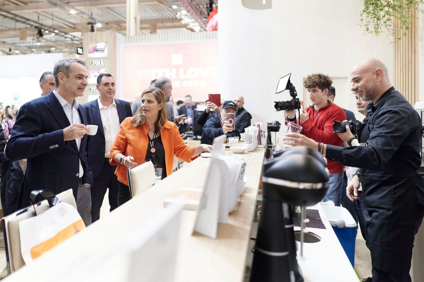 Μητσοτάκης στην έκθεση HORECA 2026: Είδα πολλά χαμόγελα, υπάρχει αισιοδοξία και για την επόμενη τουριστική περίοδο