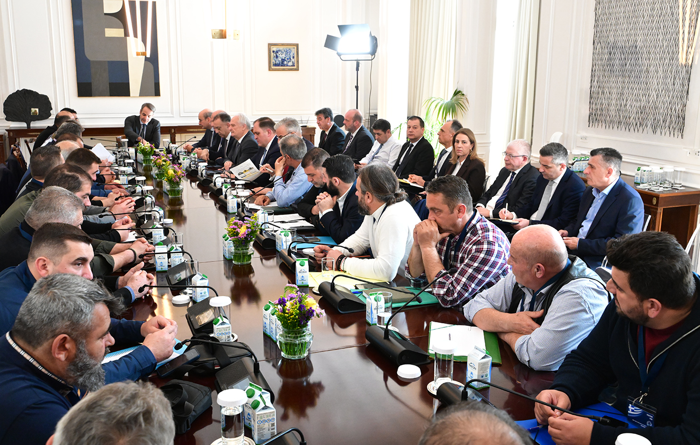 Σε εξέλιξη η συνάντηση Μητσοτάκη με εκπροσώπους κτηνοτρόφων στο Μέγαρο Μαξίμου