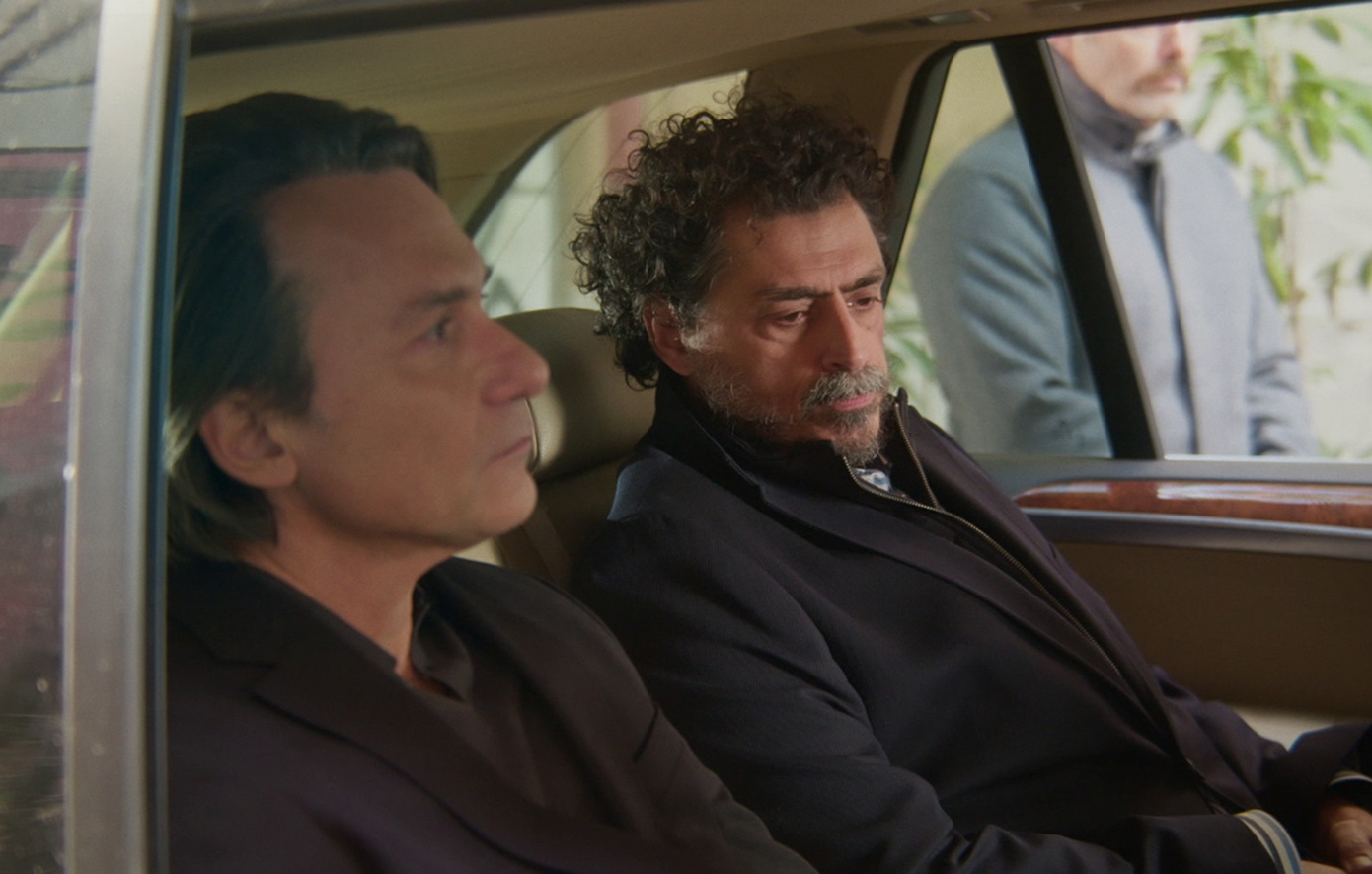 Να μ' αγαπάς