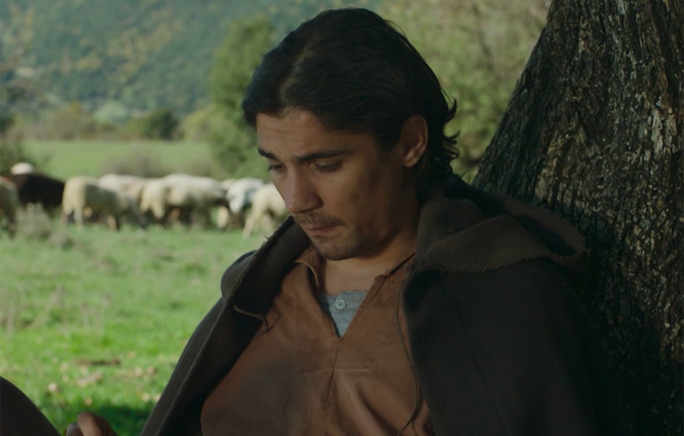 «Οι αθώοι»: Ο Γιάννος, βυθισμένος στη θλίψη του, βρίσκει καταφύγιο σε ένα φτωχικό σπίτι στην Ήπειρο