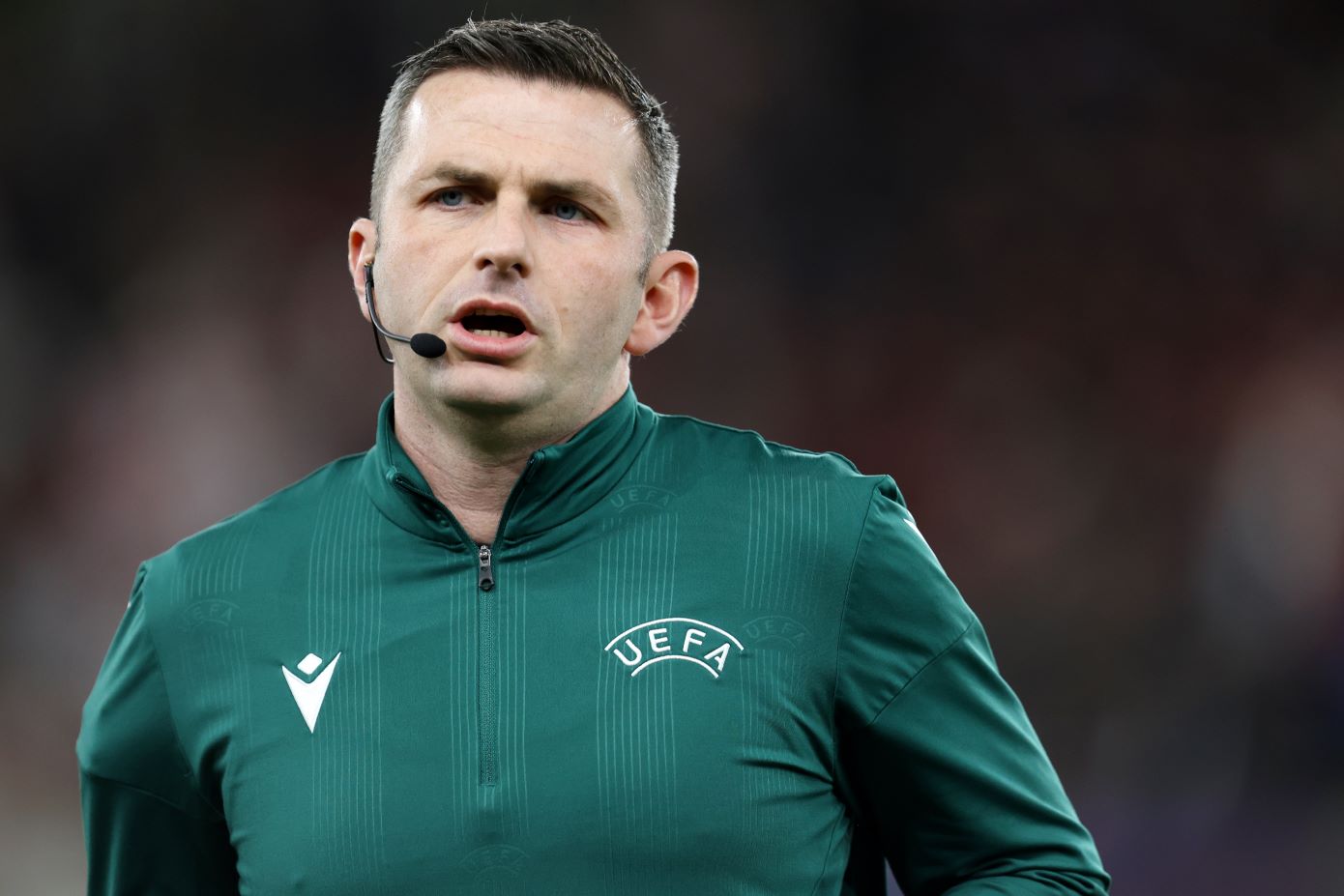 Ο Μάικλ Όλιβερ στο Λεβερκούζεν-Ολυμπιακός