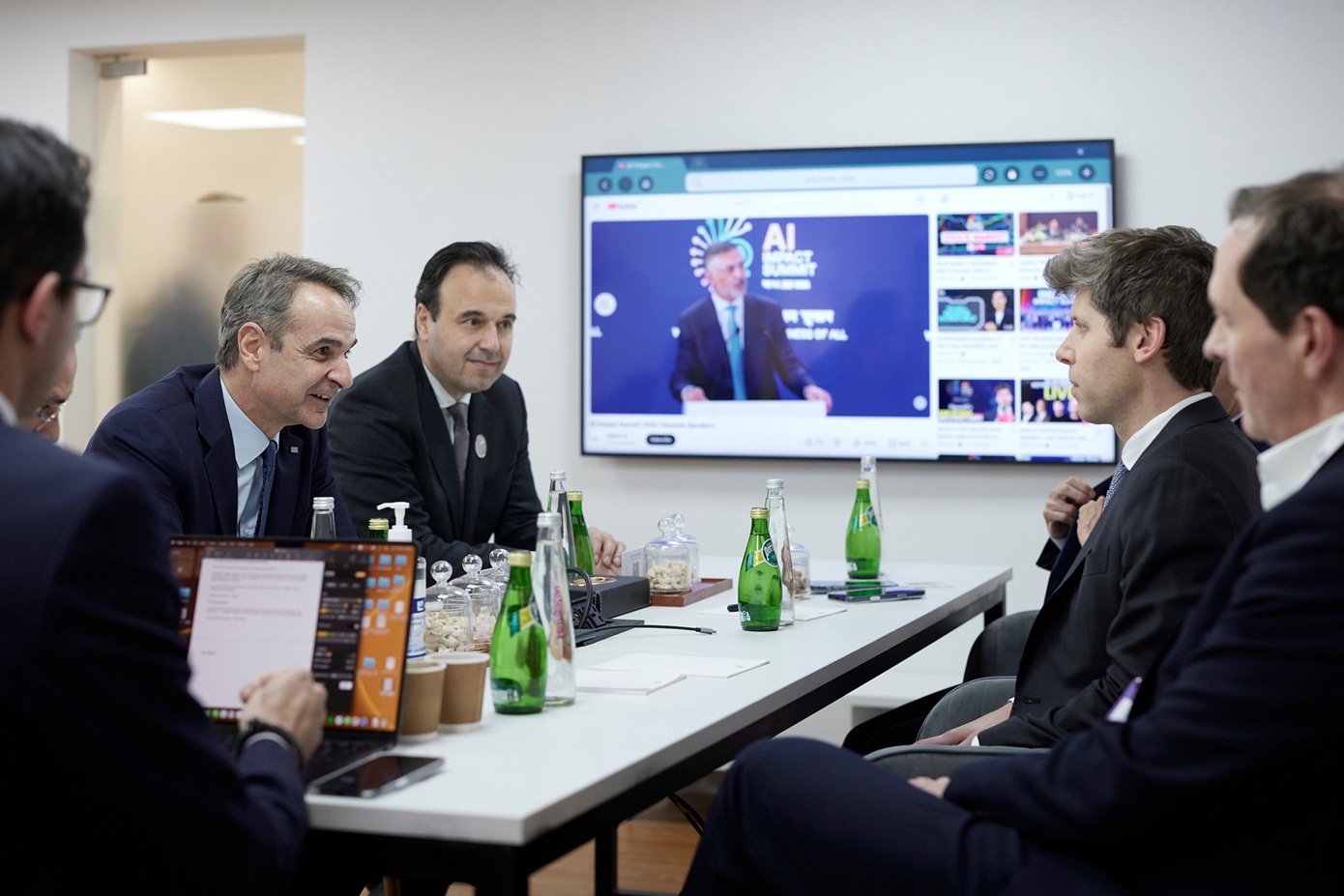 Παπαστεργίου: «Η Τεχνητή Νοημοσύνη πρέπει να συνδέεται με ίσες ευκαιρίες και καθολική πρόσβαση»