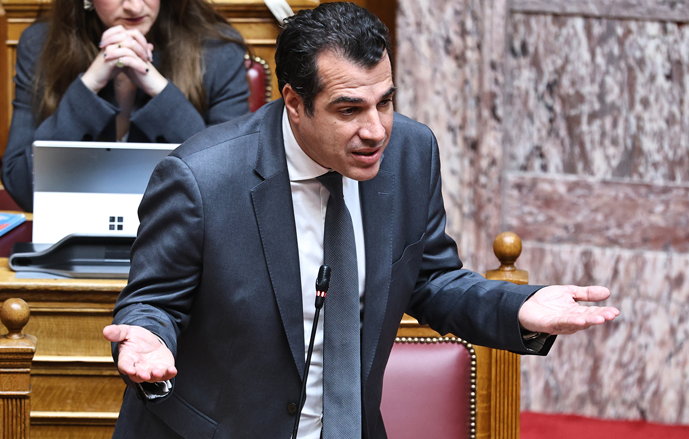 Ψηφίζεται το νομοσχέδιο για τη νόμιμη μετανάστευση &#8211; Αντεγκλήσεις σχετικά με τη διάταξη για τις ΜΚΟ και την τραγωδία στη Χίο