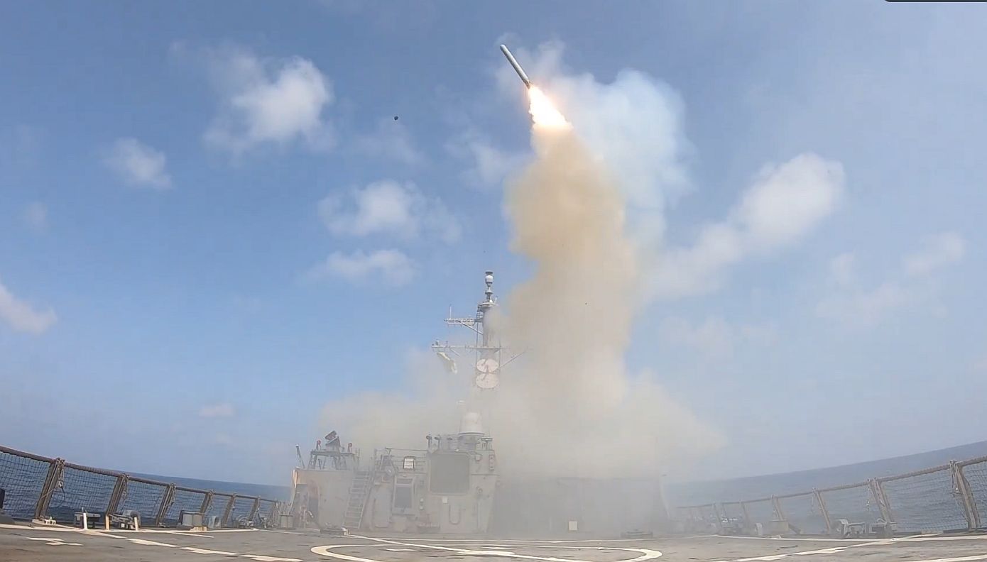 Οι ΗΠΑ δημοσιεύουν βίντεο από τις επιθέσεις στο Ιράν: Πυραύλοι, μαχητικά και κατεστραμένο drone στο έδαφος