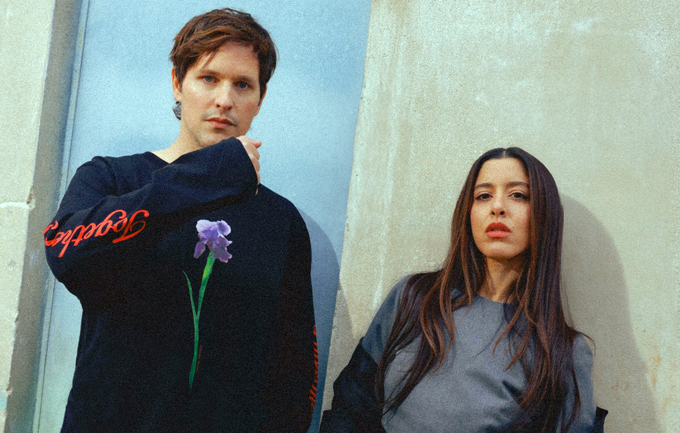 Μαρίνα Σάττι και Leon Of Athens τραγουδούν για τον χρόνο που σταματά εκεί όπου υπάρχει αγάπη