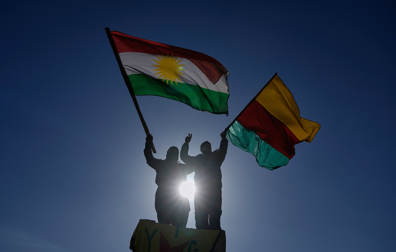 Συρία: Η συμφωνία SDF–Δαμασκού βάζει τέλος στην αυτονομία της Ροζάβα