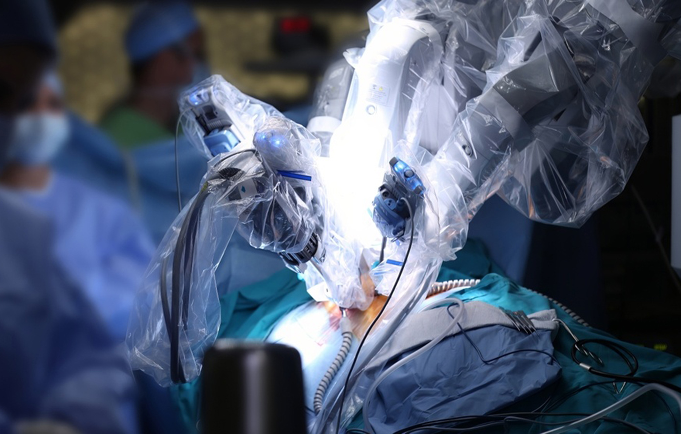 Σκολίωση: Τα οφέλη της ρομποτικής χειρουργικής για παιδιά και ενήλικες