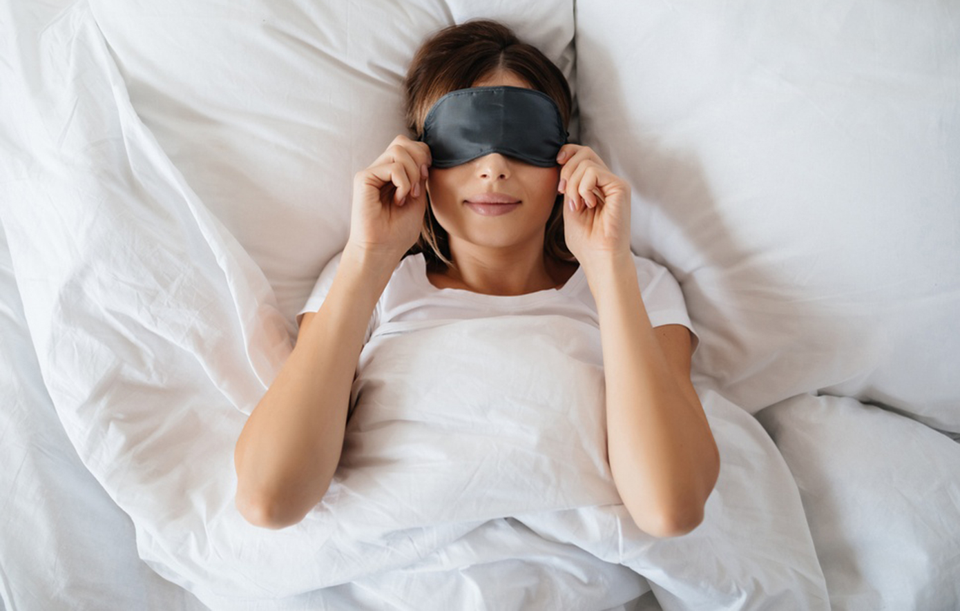 Σταθερή ώρα ύπνου: Πώς επηρεάζει τον εγκέφαλο, τη μνήμη και τη διάθεση