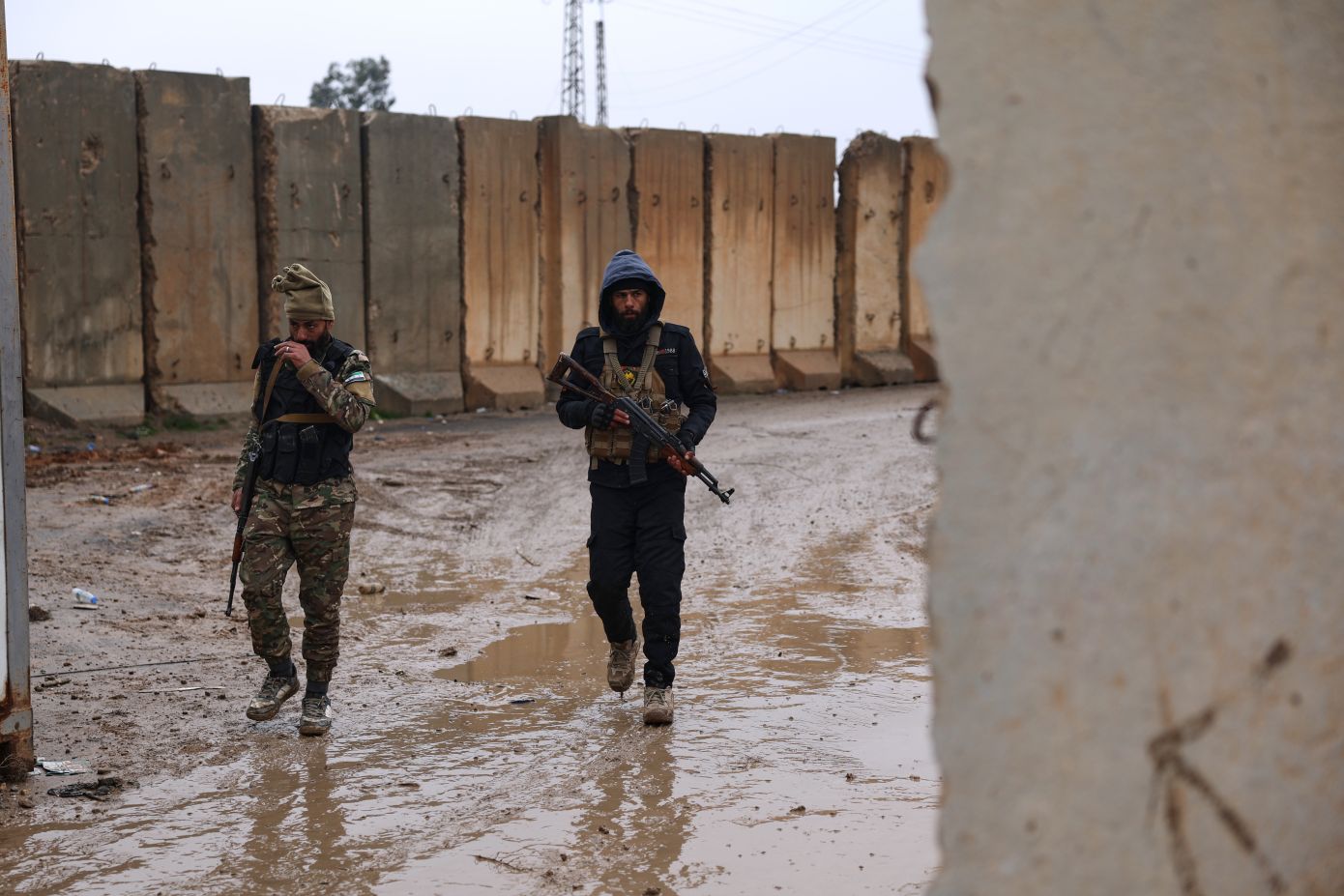 Οι συνεχείς επαφές των Αμερικανών για τη Συρία και το μέλλον των Κούρδων