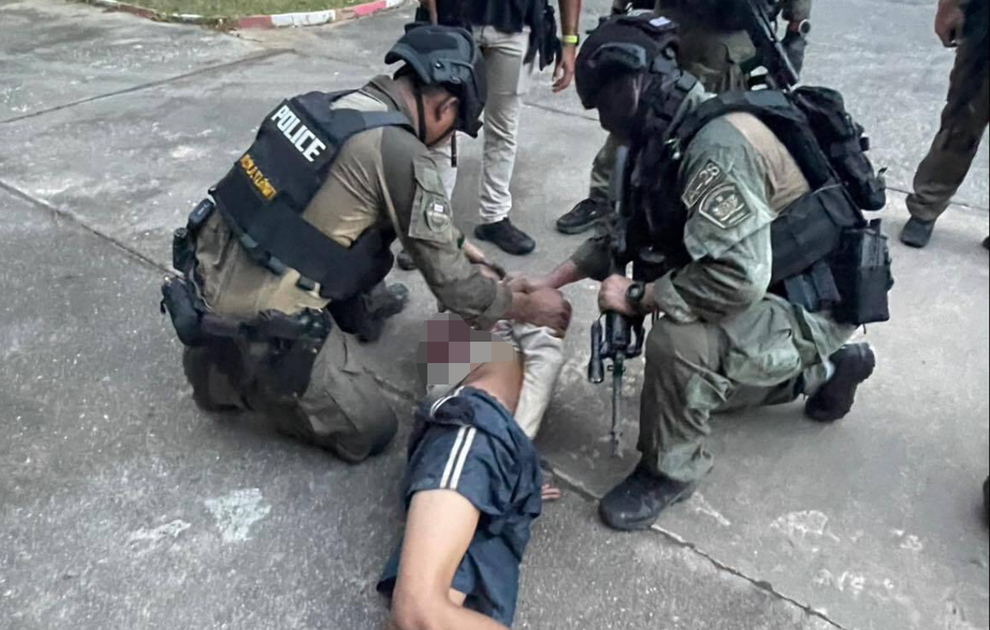 Τρόμος στην Ταϊλάνδη: 18χρονος «γάζωσε» σχολείο με κλεμμένο όπλο της αστυνομίας