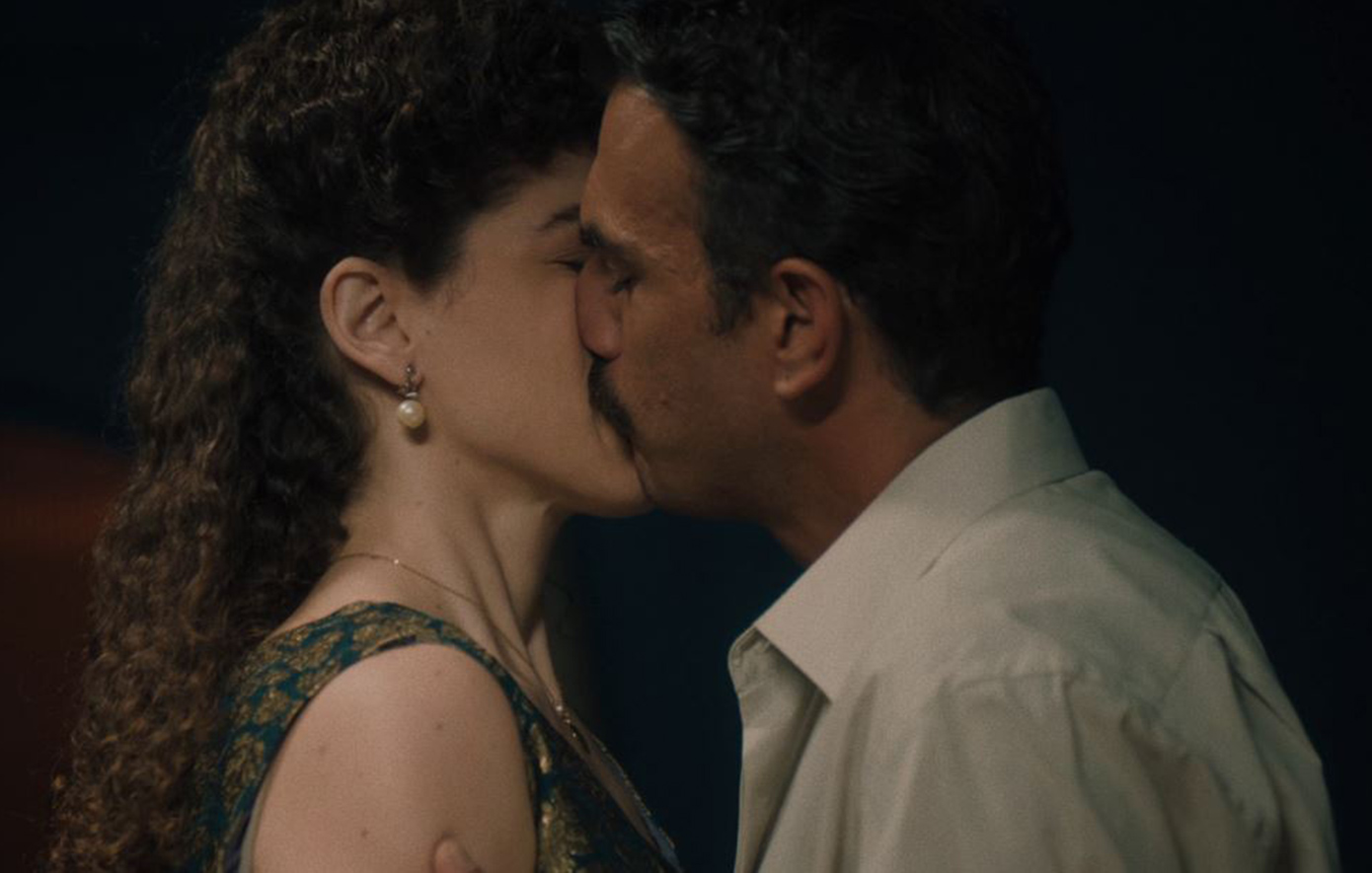 Το Σπίτι Δίπλα Στο Ποτάμι: Ο Σταύρος κάνει έκπληξη στην Ασπασία και τη βλέπει με τον Στέλιο