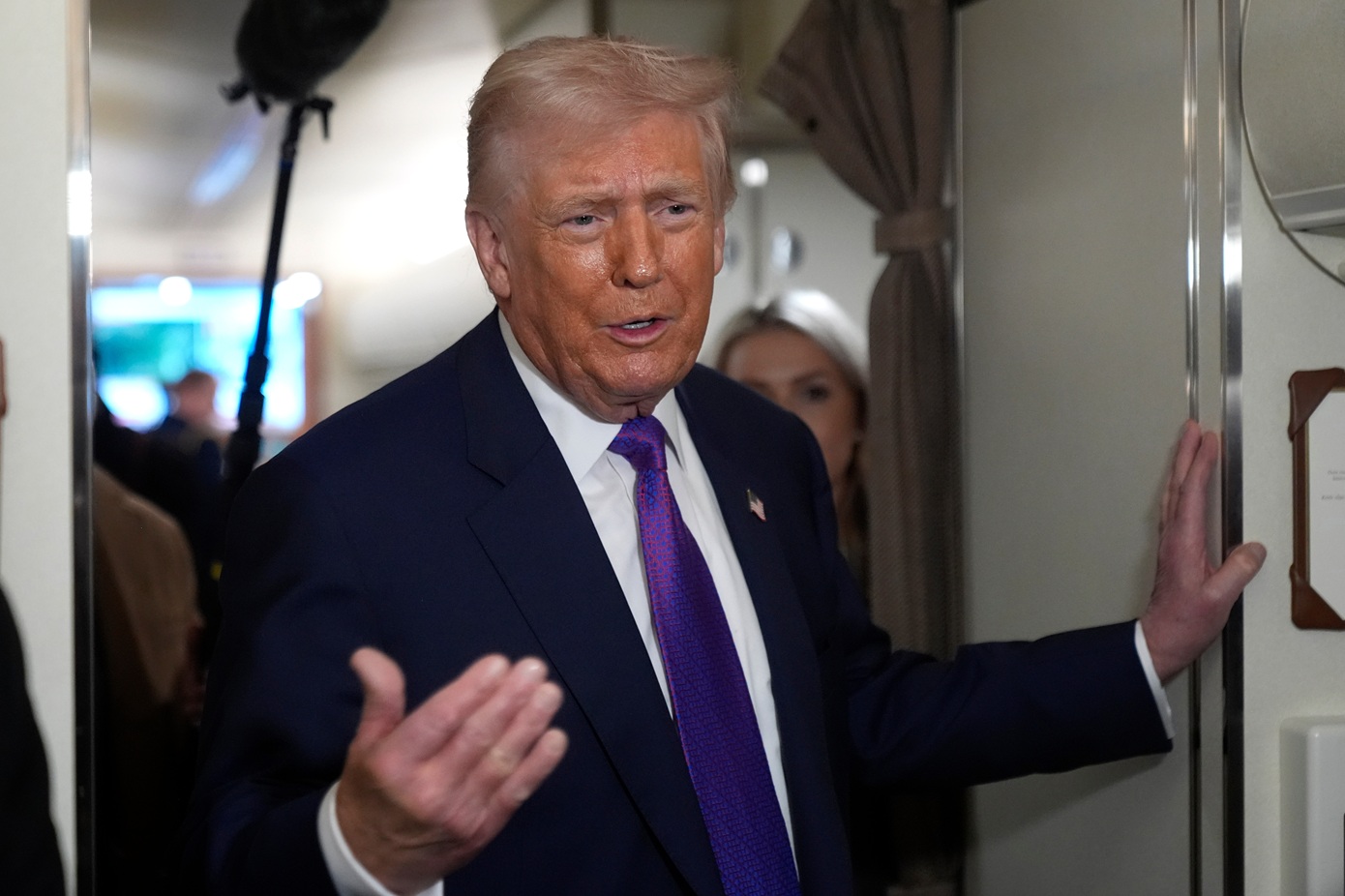 Τραμπ για τη σύλληψη Άντριου: Είναι ντροπή &#8211; Είναι πολύ κακό για τη βασιλική οικογένεια