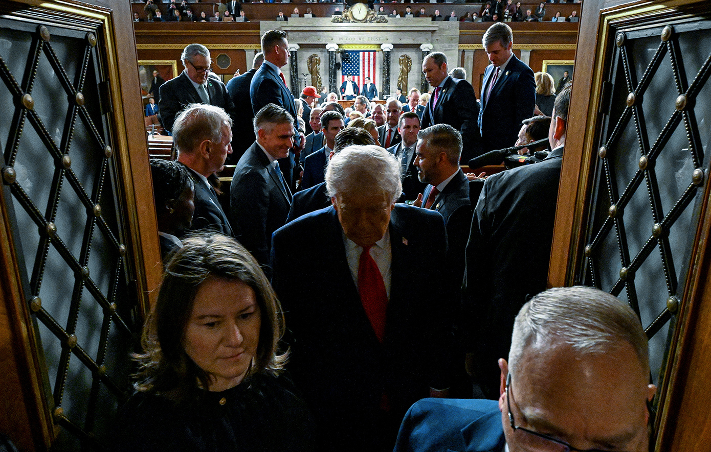 Όλοι περίμεναν να ακούσουν τι θα πει ο Τραμπ για το Ιράν και εκείνος αφιέρωσε στο θέμα μόλις τρία λεπτά από τη μαραθώνια ομιλία του