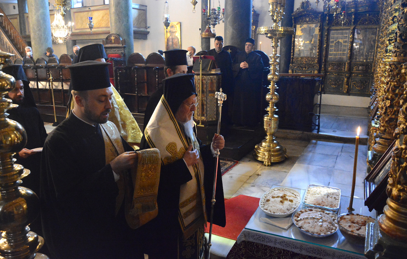 Τρισάγιο στο Φανάρι υπέρ αναπαύσεως των ψυχών όλων των θυμάτων του πολέμου στην Ουκρανία