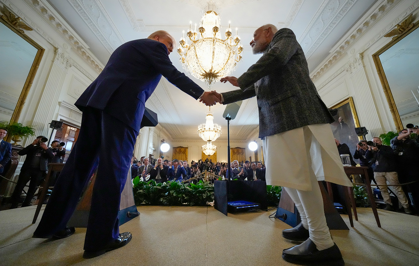 Ντόναλντ Τραμπ - Ναρέντρα Μόντι Ντόναλντ Τραμπ - Ναρέντρα Μόντι