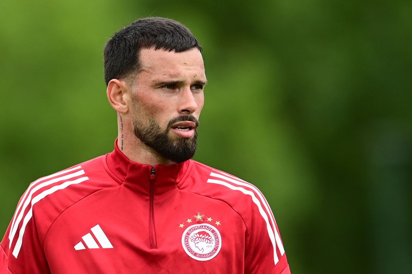 Απέρριψε διεθνή Έλληνα για τον Ολυμπιακό ο Μεντιλίμπαρ &#8211; Θέλει να γυρίσει ο Βέλντε!