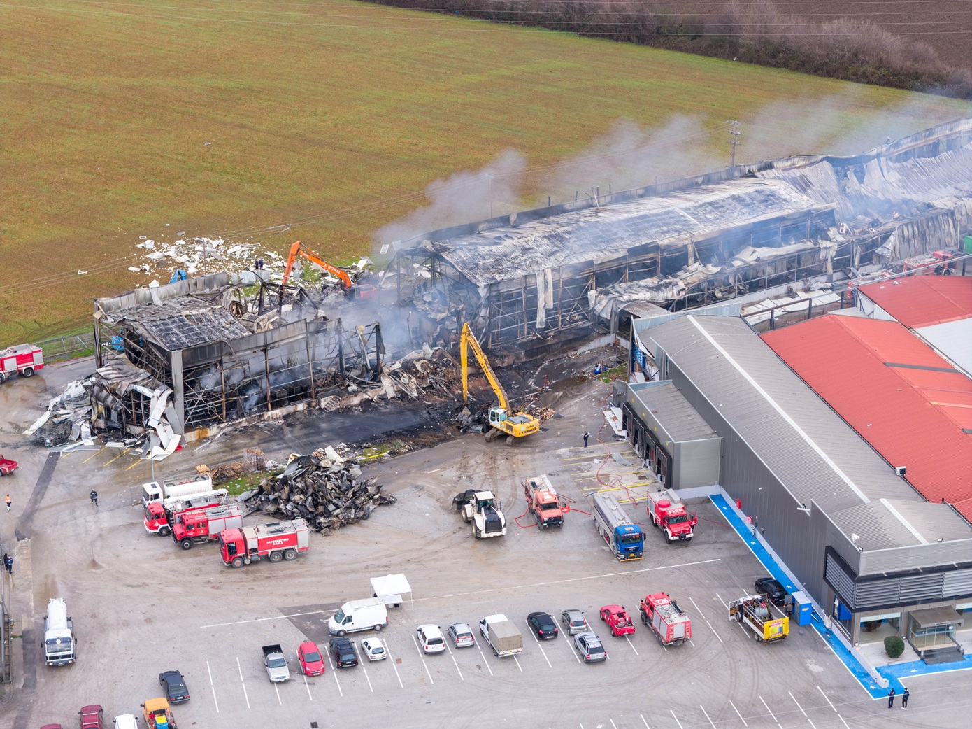 Βιολάντα: Φόβοι για νέα έκρηξη στο εργοστάσιο &#8211; Τα 7 μοιραία λάθη και η επιχορήγηση πριν την τραγωδία