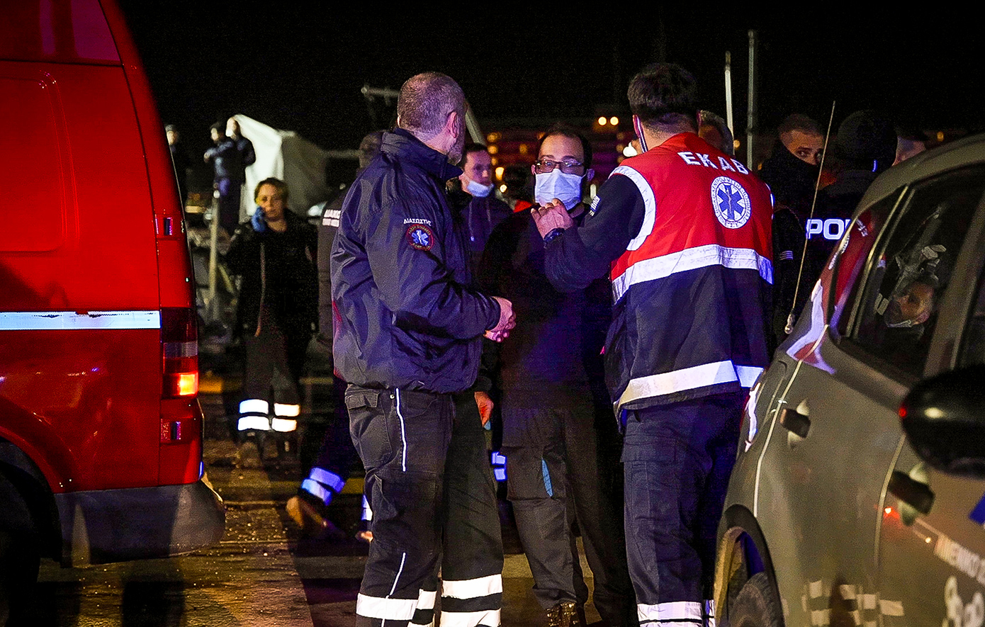 Τουρκικά ΜΜΕ γράφουν για σύλληψη πέντε διακινητών σε σχέση με το δυστύχημα με τους 15 νεκρούς μετανάστες στη Χίο