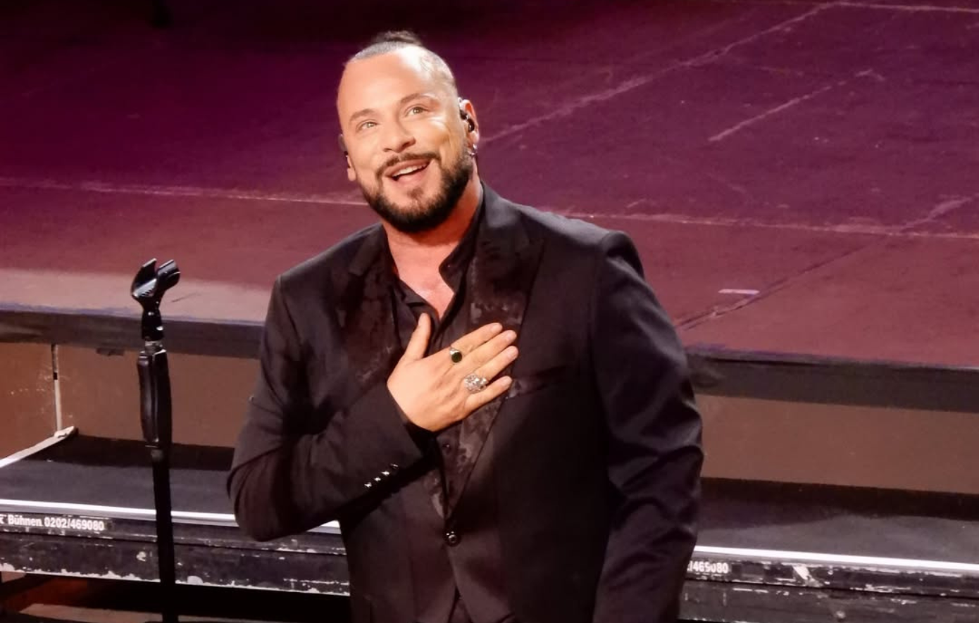 Χρήστος Δάντης: «Με το χέρι σχεδόν διαλυμένο μπήκα στην κλινική» &#8211; Η επιστροφή στη σκηνή μετά το χειρουργείο