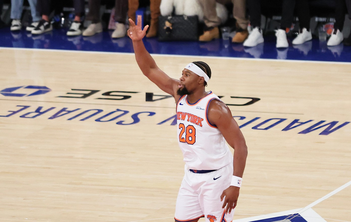 Ο Γιαμπουσέλε επιβεβαίωσε το ενδιαφέρον από ομάδα της EuroLeague