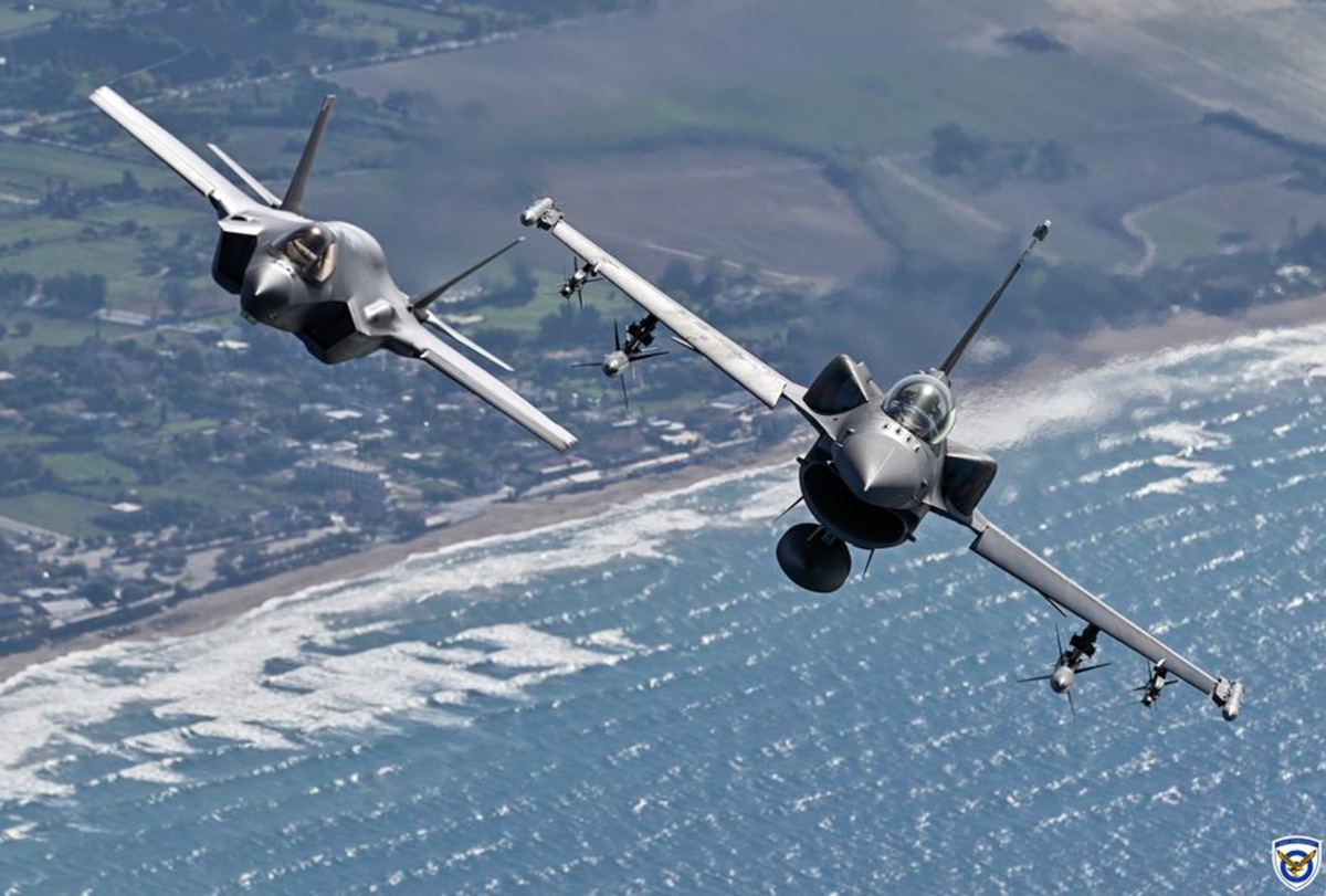 Το νέο πρόγραμμα αεράμυνας της χώρας φέρνει προς έγκριση στη Βουλή αύριο, Δευτέρα, η κυβέρνηση