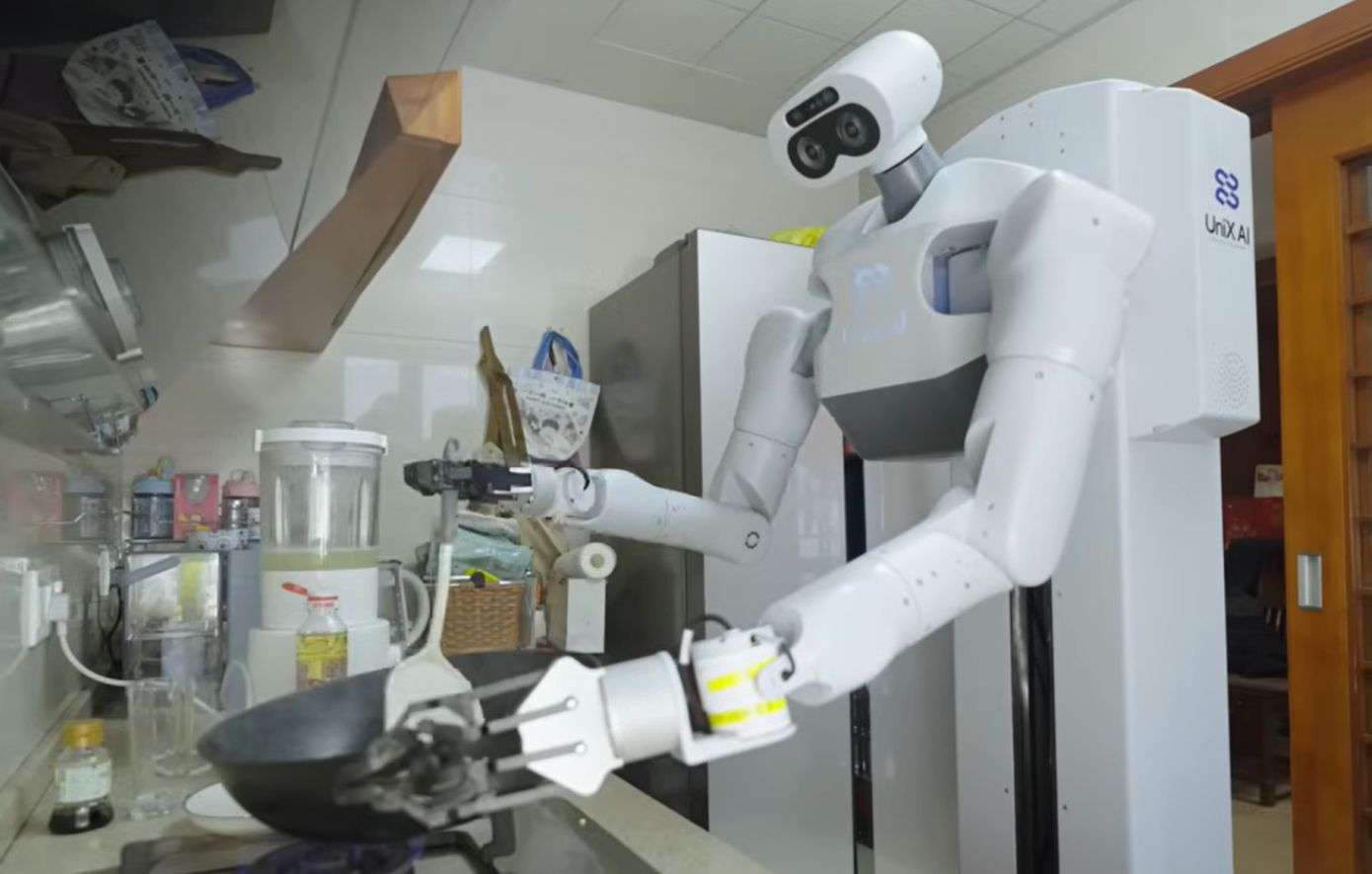 Ανθρωποειδές ρομπότ που μαγειρεύει, καθαρίζει και οργανώνει το χώρο, φέρνει την τεχνητή νοημοσύνη στην καθημερινότητά μας